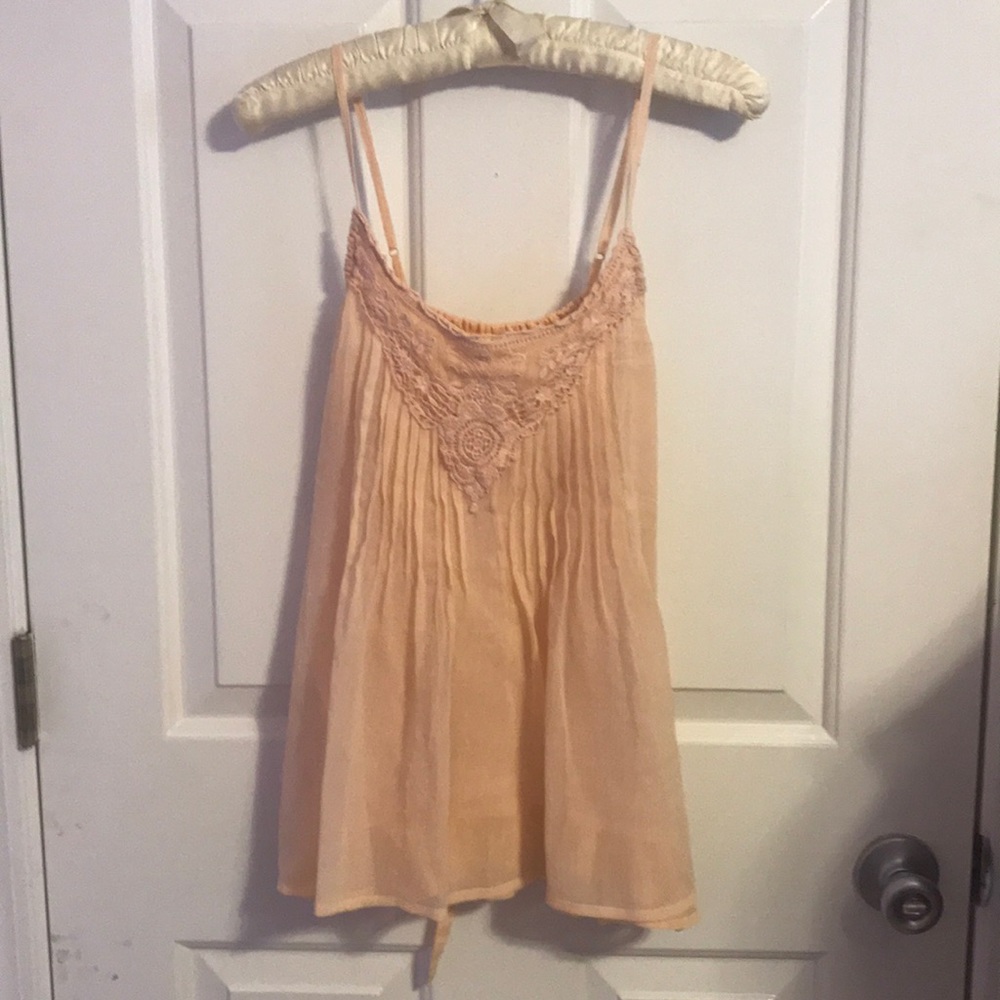 Light pink tank top